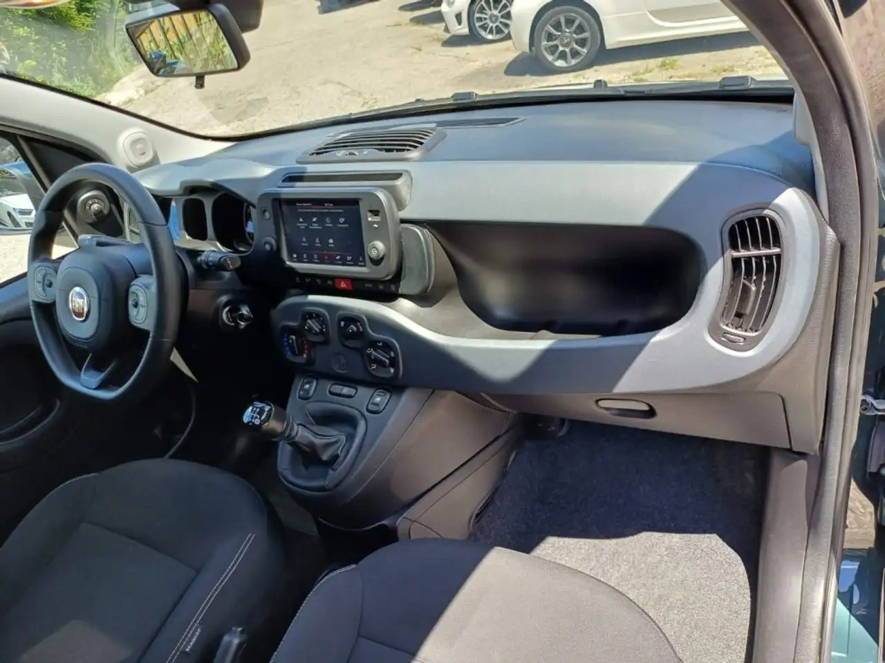 								FIAT PANDA 1000 HYBRID CROSS 70 CV ITALIA full									