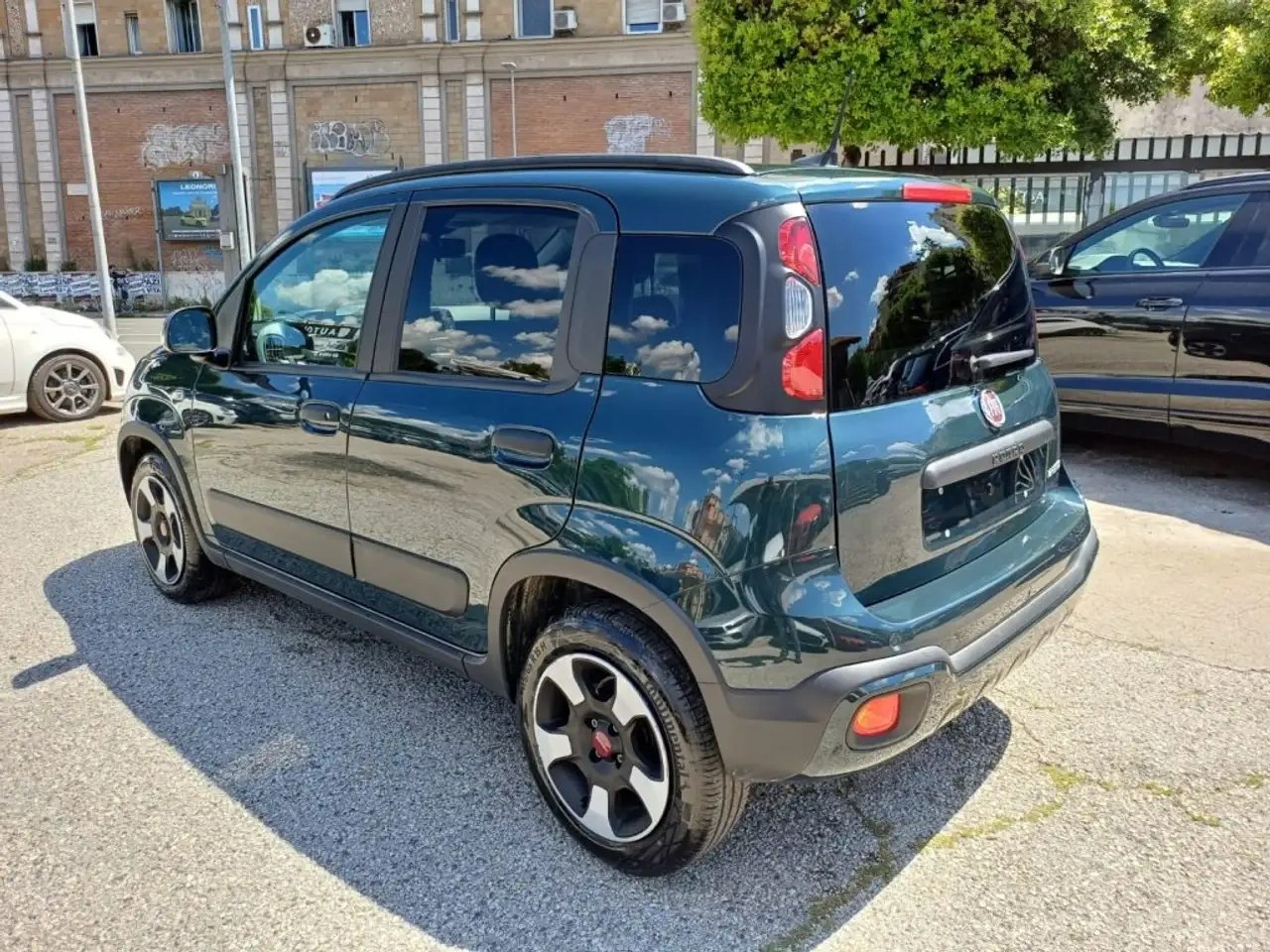 								FIAT PANDA 1000 HYBRID CROSS 70 CV ITALIA full									