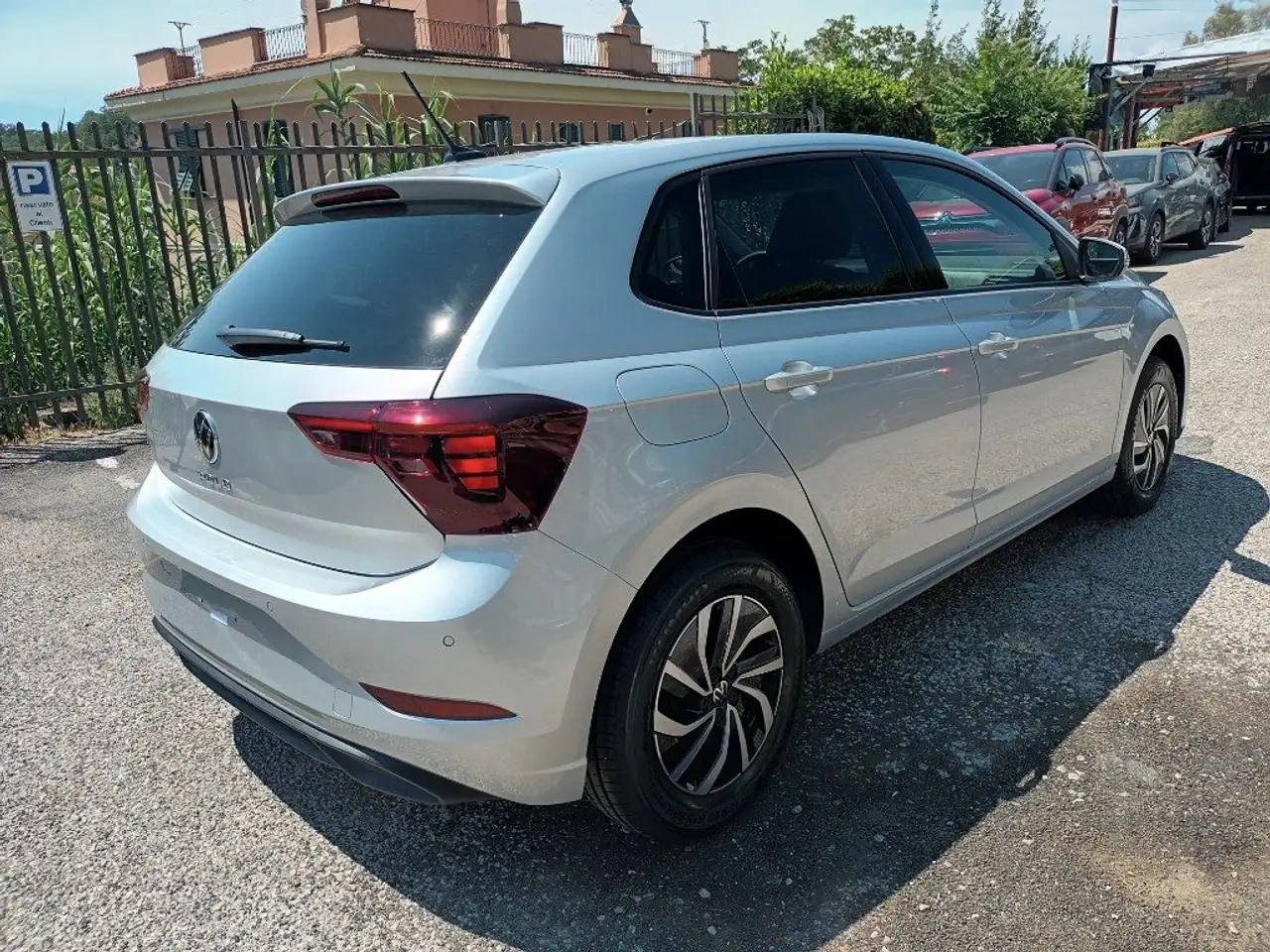 								Volkswagen Polo 1.0 EDITION PLUS full									