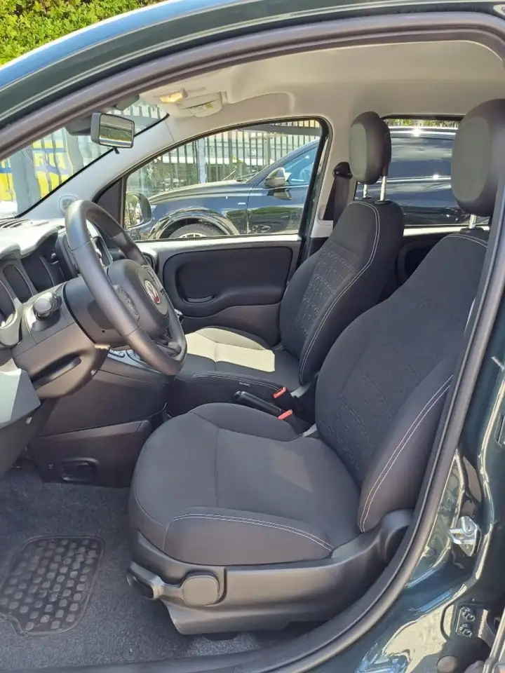 								FIAT PANDA 1000 HYBRID CROSS 70 CV ITALIA full									