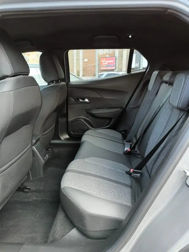 								Peugeot 2008 1.2 PURETECH ALLURE 130CV EAT8 full									