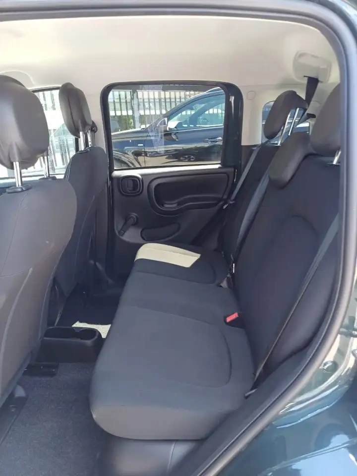 								FIAT PANDA 1000 HYBRID CROSS 70 CV ITALIA full									