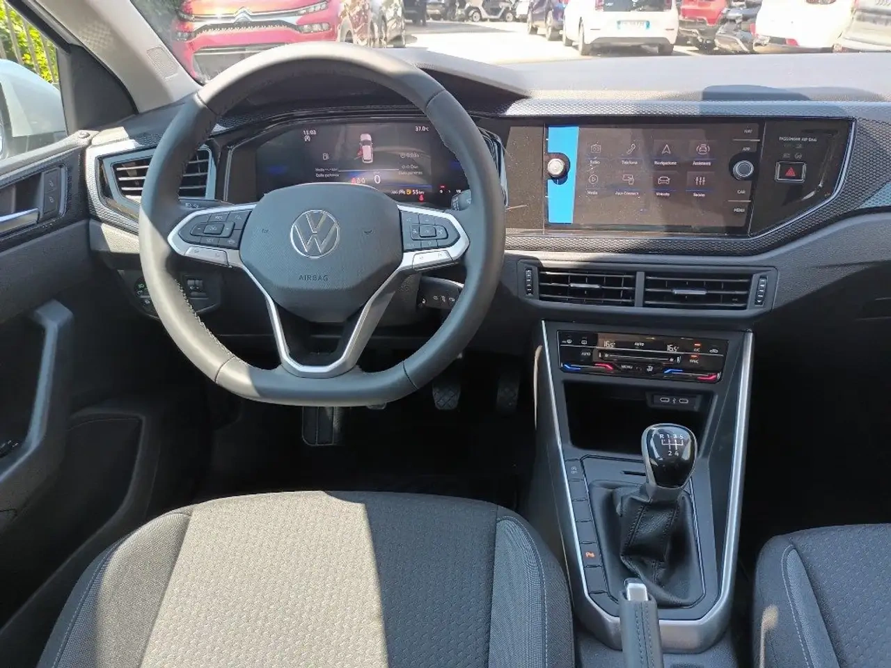 								Volkswagen Polo 1.0 EDITION PLUS full									